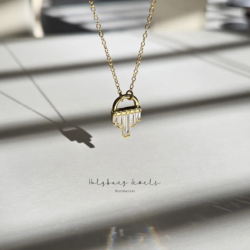 Baguette Art Deco Tiny Pendant Necklace